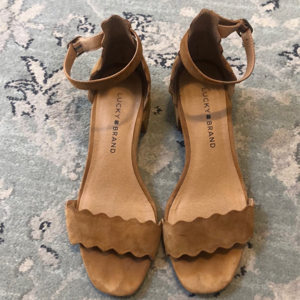 Lucky Brand 6-1/2 summer sandal